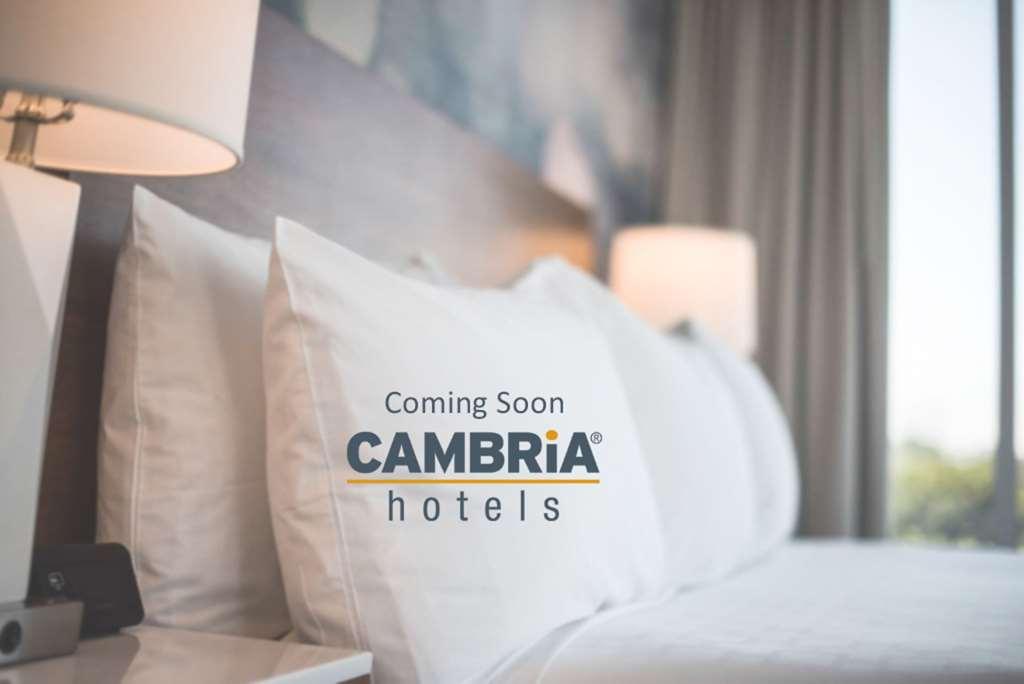 Cambria Hotel Austin Downtown Exterior foto